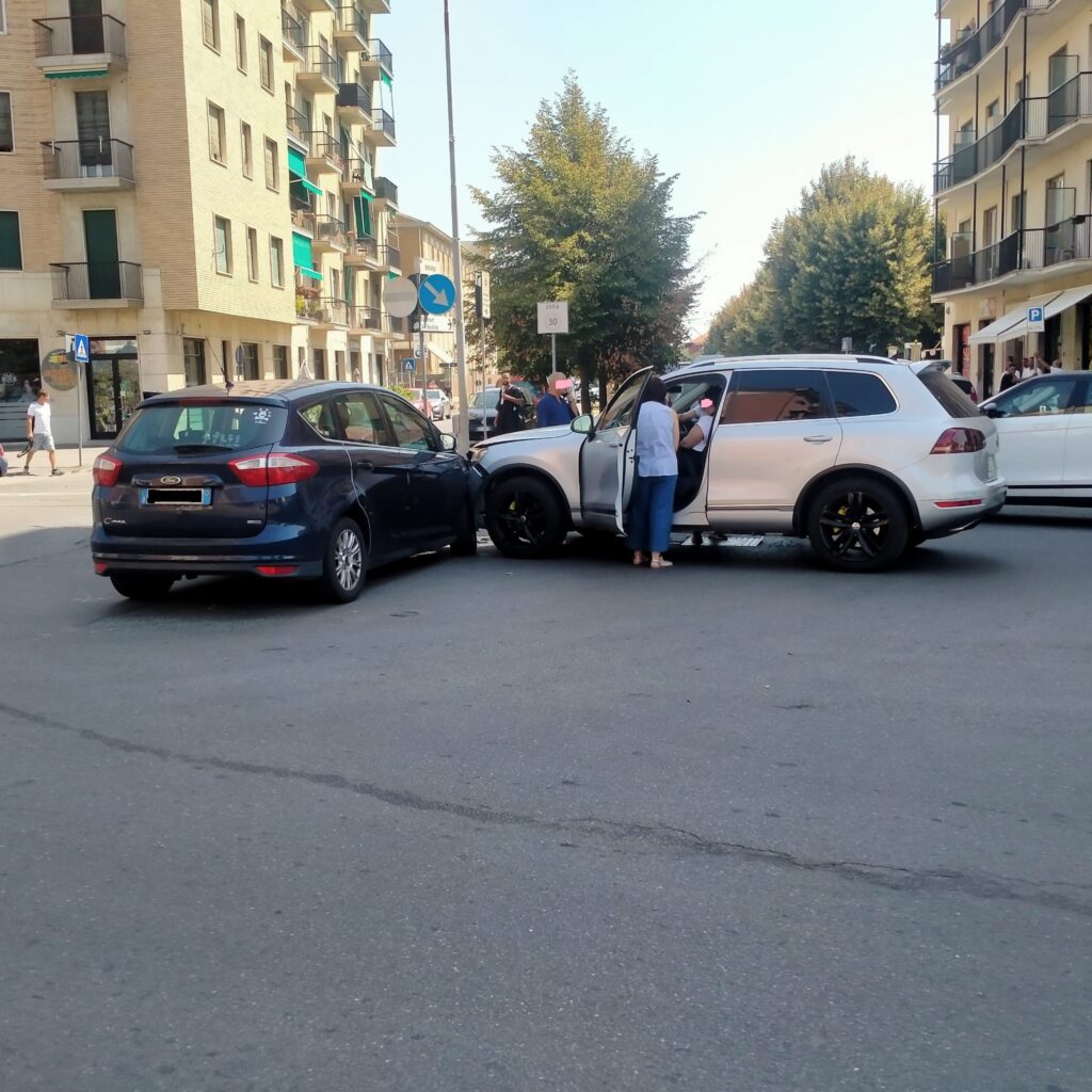 Ennesimo Incidente Tra Corso Marx E Via Bonardi Serve Una Soluzione