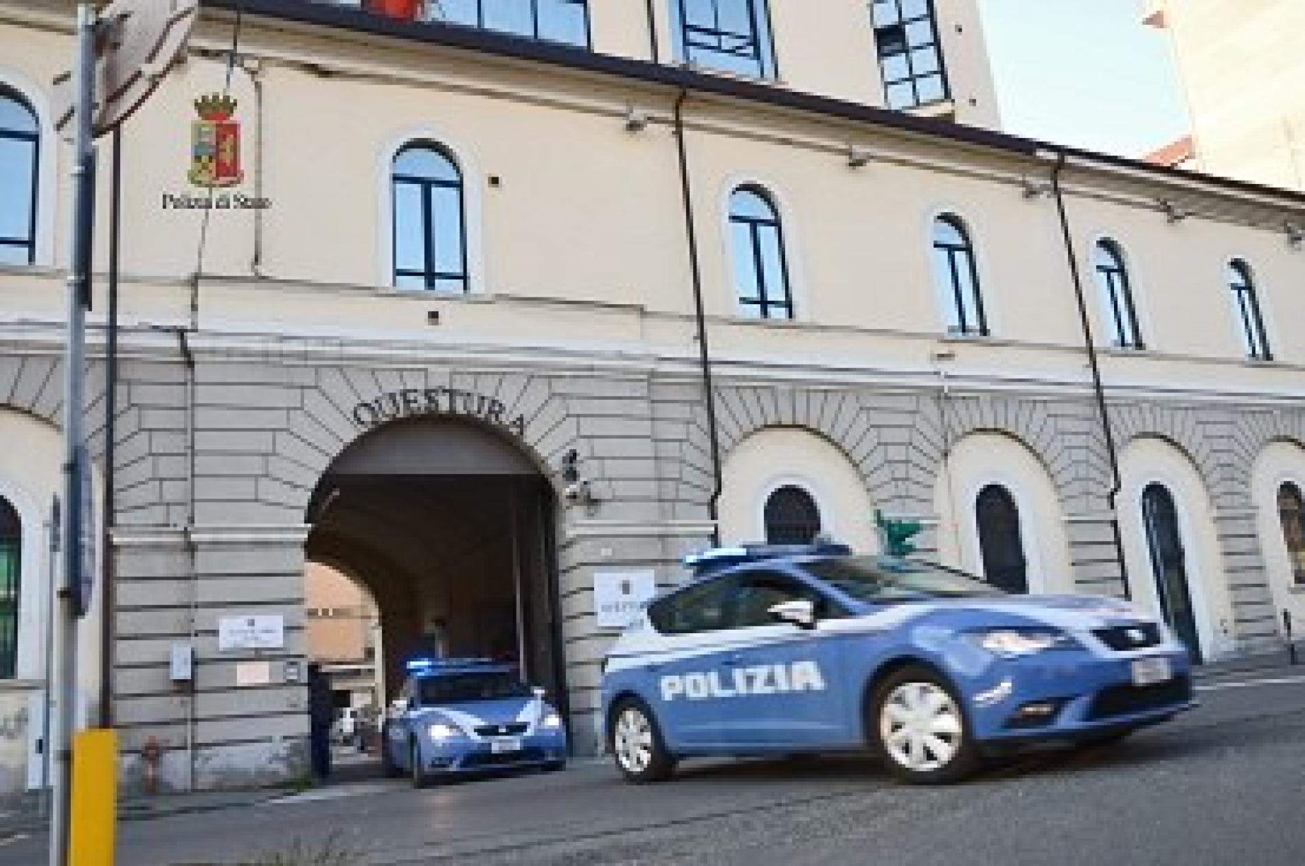 Sorvegliato dalla Polizia, esce e va all’aperitivo: arrestato