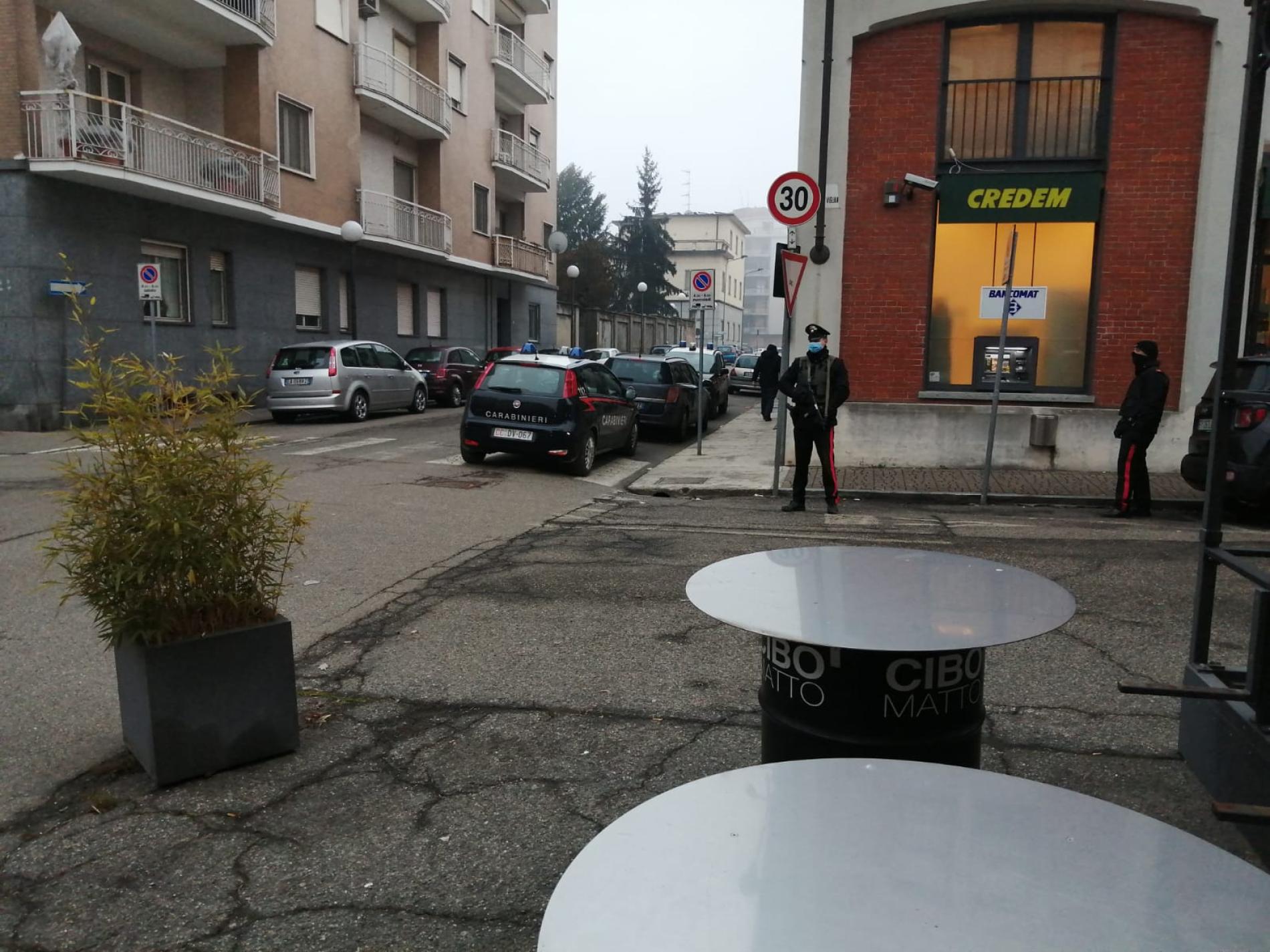 Casale: commando rapina la Credem